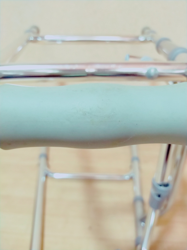 【Bランク 中古 歩行器】星光医療器 アルコー10型L (HK-4889)