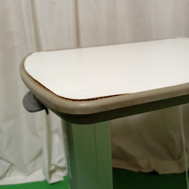 【Bランク 中古 昇降式介護テーブル】パラマウントベッド サイドテー