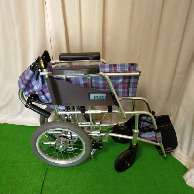 Bランク 中古 車椅子】ミキ 介助式車椅子 Skit（スキット） SKT