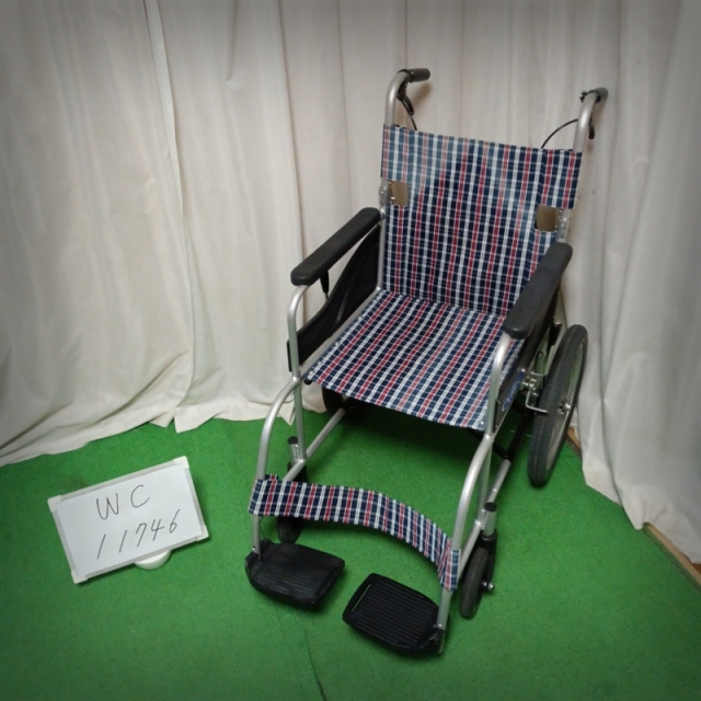 【Bランク 中古 車椅子】 日進医療器 介助式 車椅子 NEO-2 (WC-11746