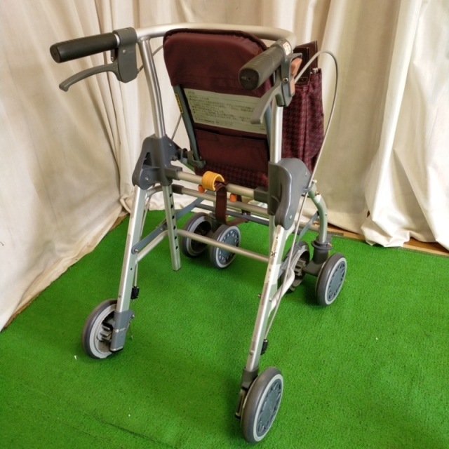 【Bランク 中古 歩行器】幸和製作所 テイコブリトルスリム WAW04 (HK