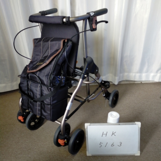 【Bランク 中古 歩行器】幸和製作所 テイコブリトルボンベ WAW06 (HK
