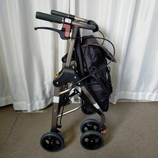 【Bランク 中古 歩行器】幸和製作所 テイコブリトルボンベ WAW06 (HK