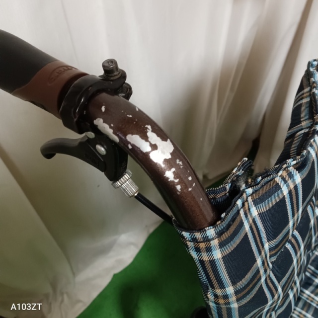 Bランク 中古 車椅子】カワムラサイクル 介助式車椅子 ウェイ