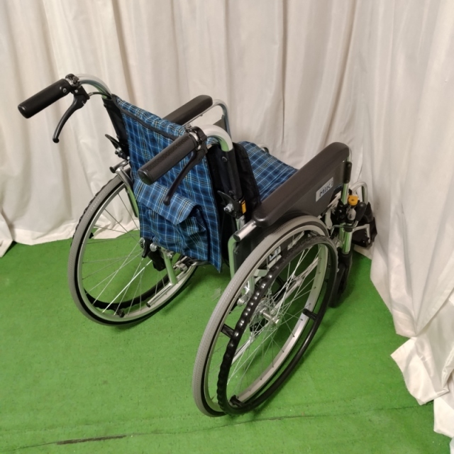 【Bランク 中古 車椅子】ミキ 自走式車椅子 SKT-4 (WC-12427)