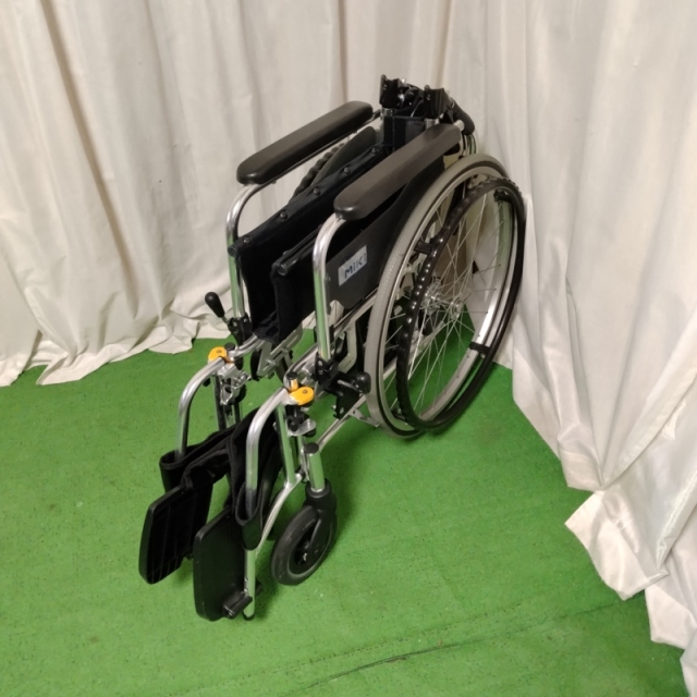 【Bランク 中古 車椅子】ミキ 自走式車椅子 SKT-4 (WC-12427)