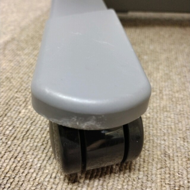 【Bランク 中古 昇降式介護テーブル】パラマウントベッド サイドテー