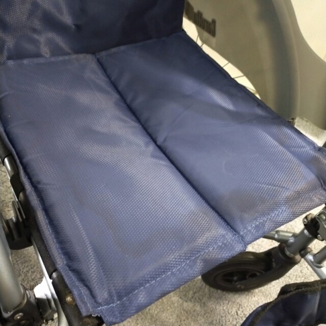 【Bランク 中古 車椅子】ミキ 自走式車椅子 カルッタ CRT-3LoPU (WC-