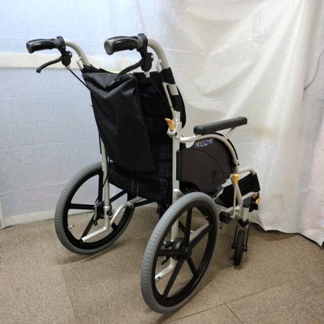 【Bランク 中古 車椅子】松永製作所 介助式車椅子 ネクストコア NEXT
