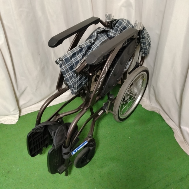 【Bランク 中古 車椅子】カワムラサイクル 介助式車椅子 ウェイビッ