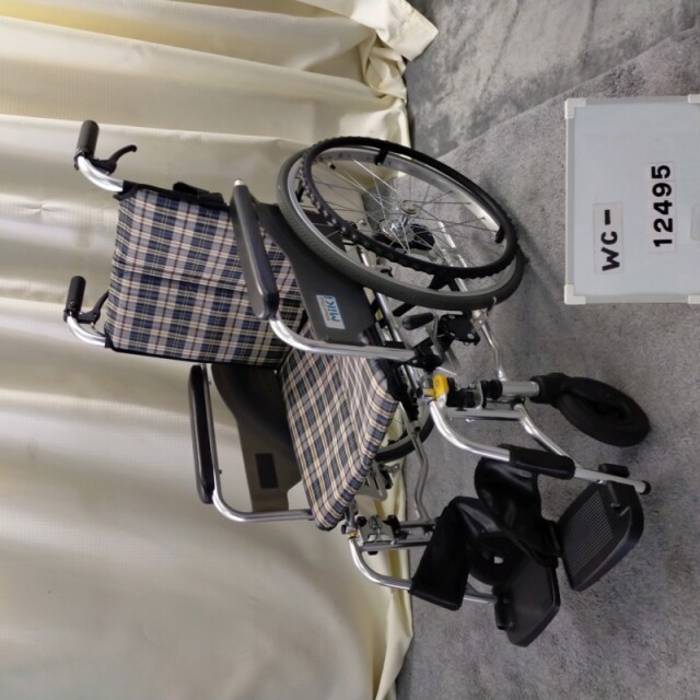 【Bランク 中古 車椅子】ミキ 自走式車椅子 SKT-4LO (WC-12495)