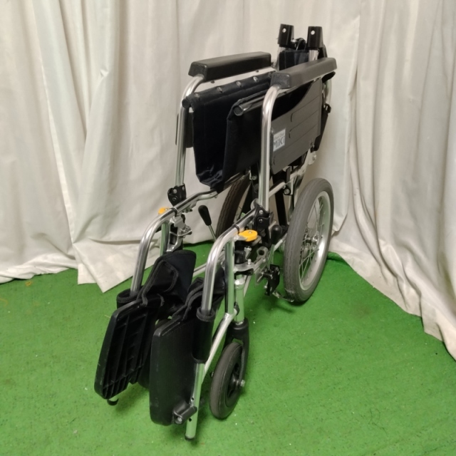 【Bランク 中古 車椅子】ミキ 介助式 車椅子 SKT-2 (WC-12579)