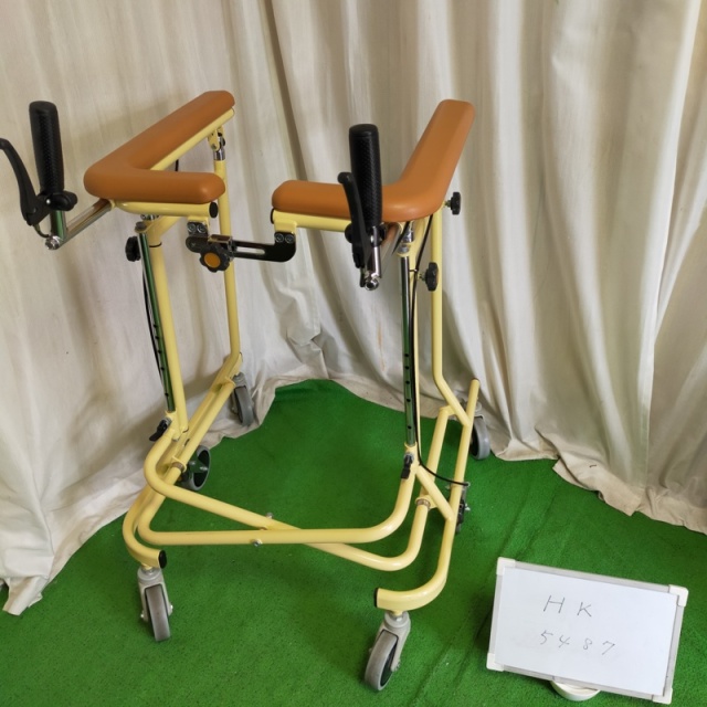 【Aランク 中古 歩行器】松永製作所 6輪歩行器 ホップステップ SM-40