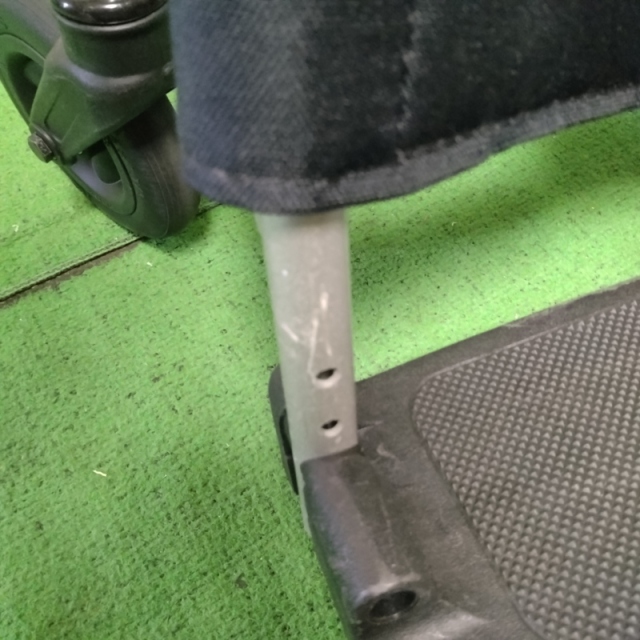 【Bランク 中古 車椅子】カワムラサイクル 自走式車椅子 KA822L-40B-