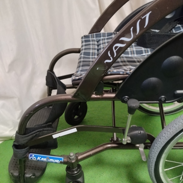 【Bランク 中古 車椅子】カワムラサイクル 介助式車椅子 ウェイビッ