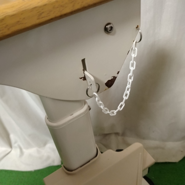 【Bランク 中古 手すり】アロン化成 洋式トイレ用フレーム S-はねあ
