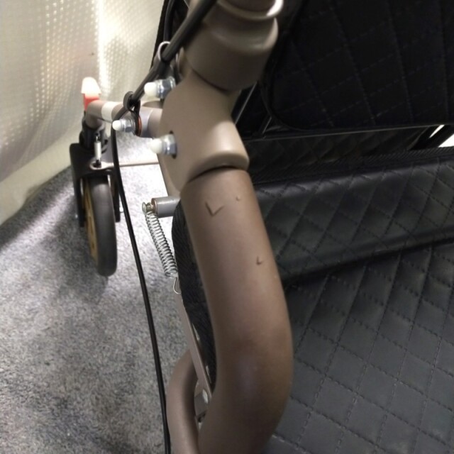 【Bランク 中古 歩行器】アイルリンク アイルウォークα (HK-5529)