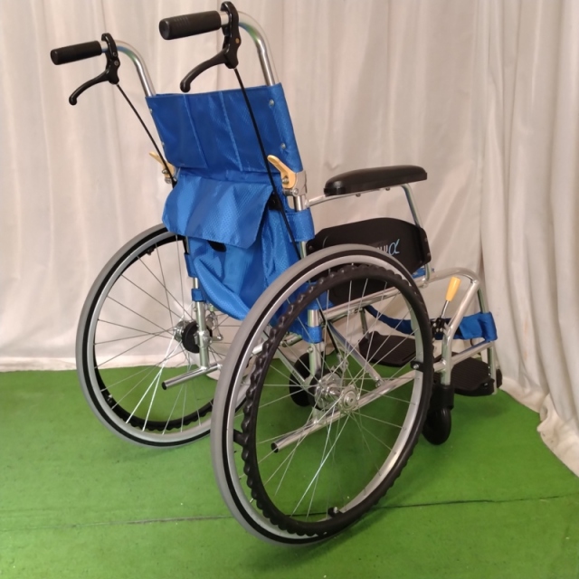 【Bランク 中古 車椅子】日進医療器 自走式車椅子 NA-L8α Aパッケー