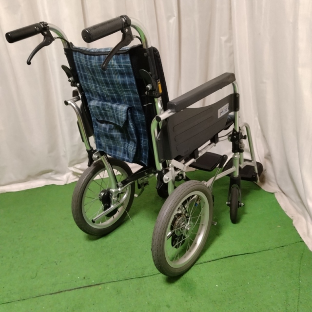 【Bランク 中古 車椅子】ミキ 介助式 車椅子 SKT-2 (WC-12702)