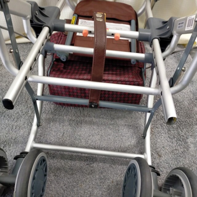 【Bランク 中古 歩行器】幸和製作所 テイコブリトルスリム WAW04 (HK