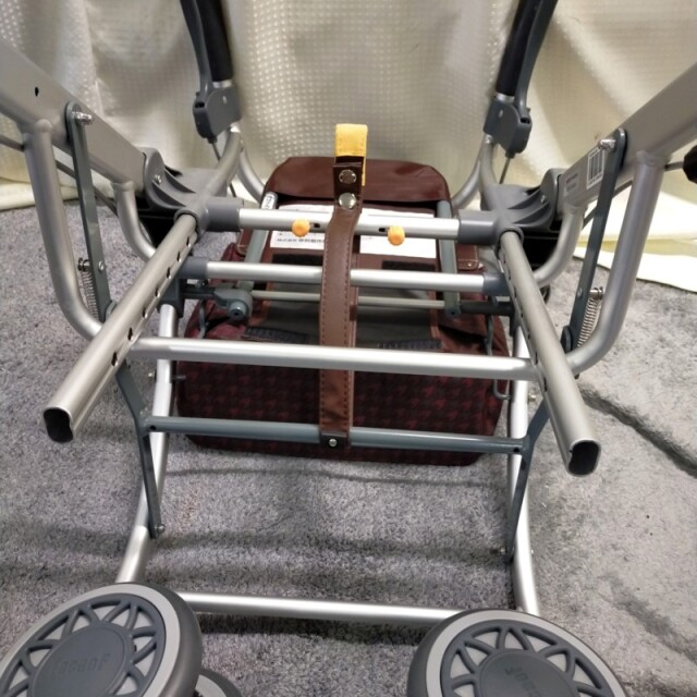 【Bランク 中古 歩行器】幸和製作所 テイコブリトルスリム WAW04 (HK