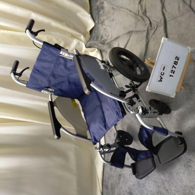 【Bランク 中古 車椅子】ミキ 介助式車椅子 カルッタ CRT-4LoPU (WC-