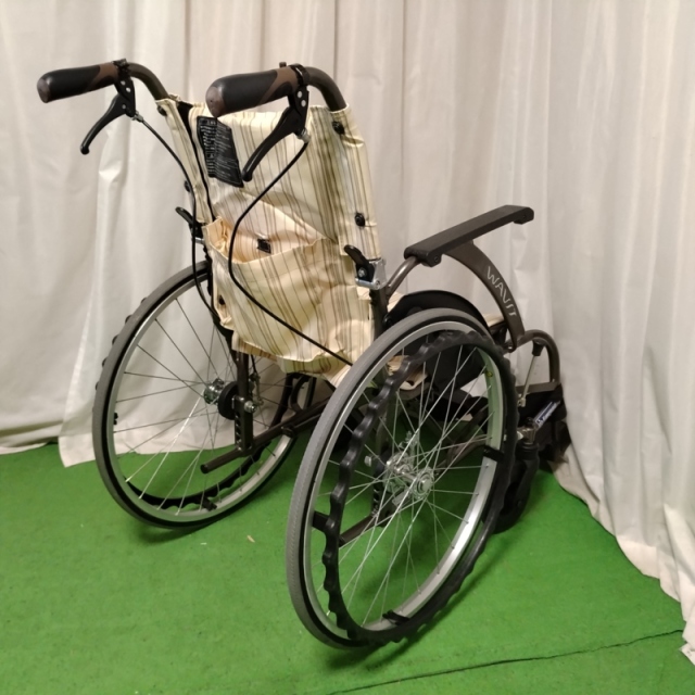 【Bランク 中古 車椅子】カワムラサイクル 自走式車椅子 ウェイビッ