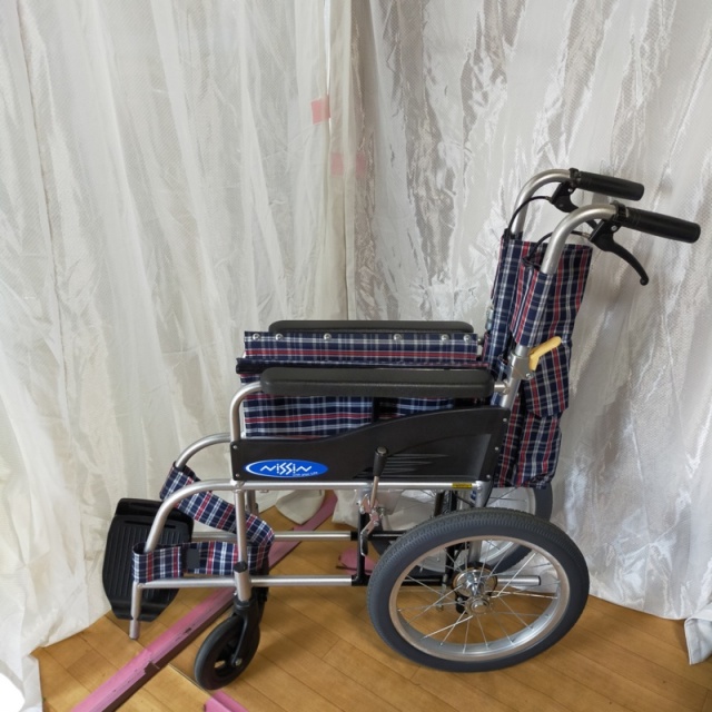 【Aランク 中古 車椅子】 日進医療器　介助式 車椅子　NEO-2　(WC-12