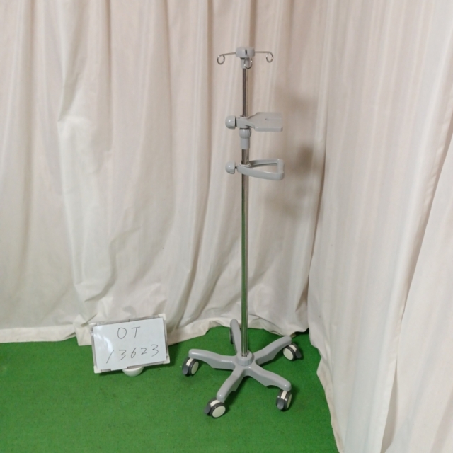 【中古 ガートル台 Aランク】SENUN 点滴スタンド (OT-13623)