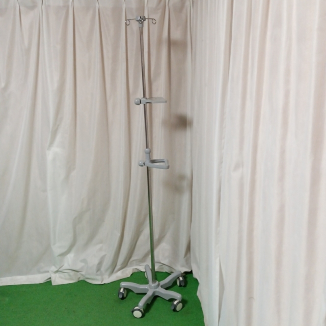 【中古 ガートル台 Aランク】SENUN 点滴スタンド (OT-13623)