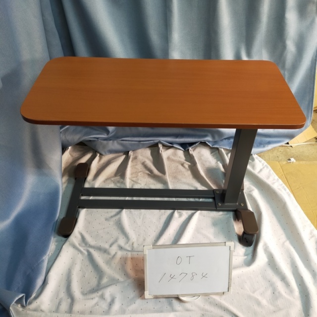 【Bランク 中古 テーブル】プラッツ サイドテーブル PZT-840 (OT-147