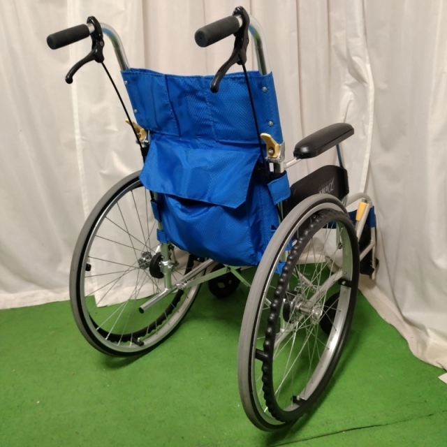 【Bランク 中古 車椅子】日進医療器 自走式車椅子 NA-L8α Aパッケー
