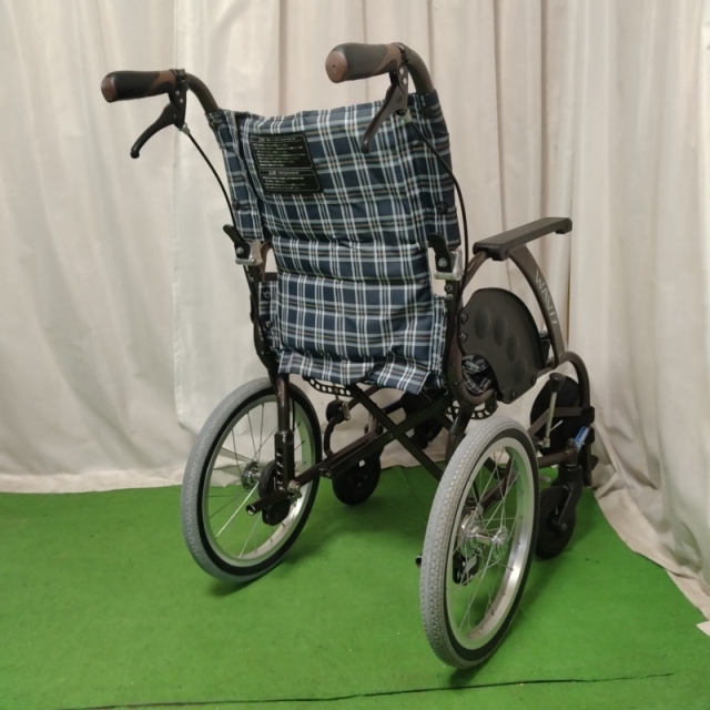【Bランク 中古 車椅子】カワムラサイクル 介助式車椅子 ウェイビッ