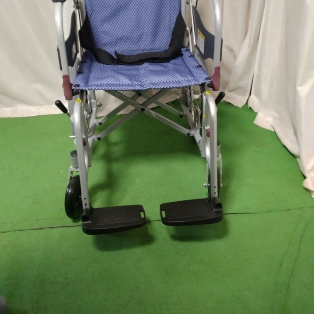 【中古 車椅子 Bランク】カワムラサイクル 介助式車椅子 ふわりすプ