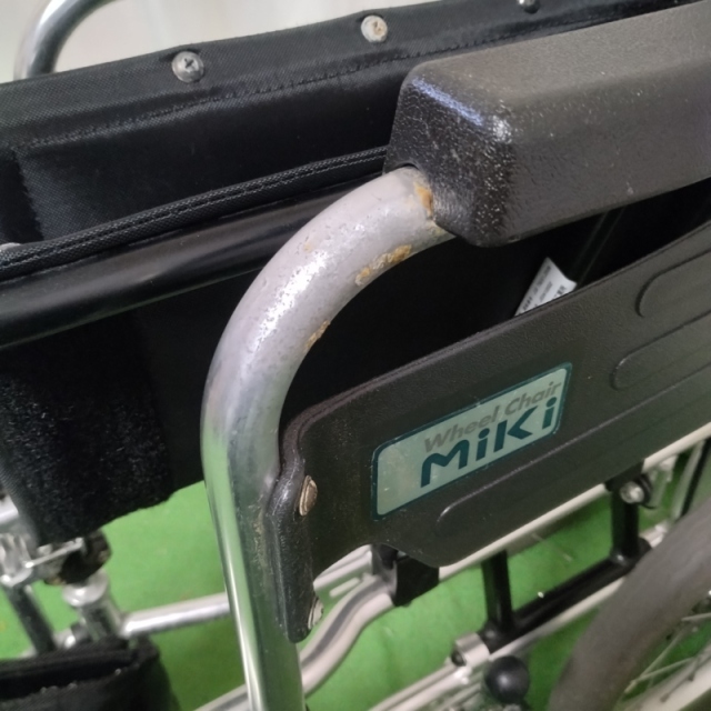 【Bランク 中古 車椅子】ミキ 介助式 車椅子 SKT-2 (WC-12936)