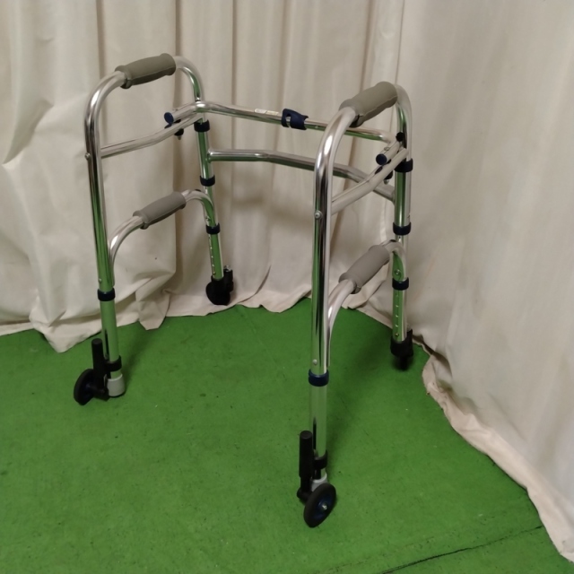 【Bランク 中古 歩行器】イーストアイ セーフティーアームウォーカー