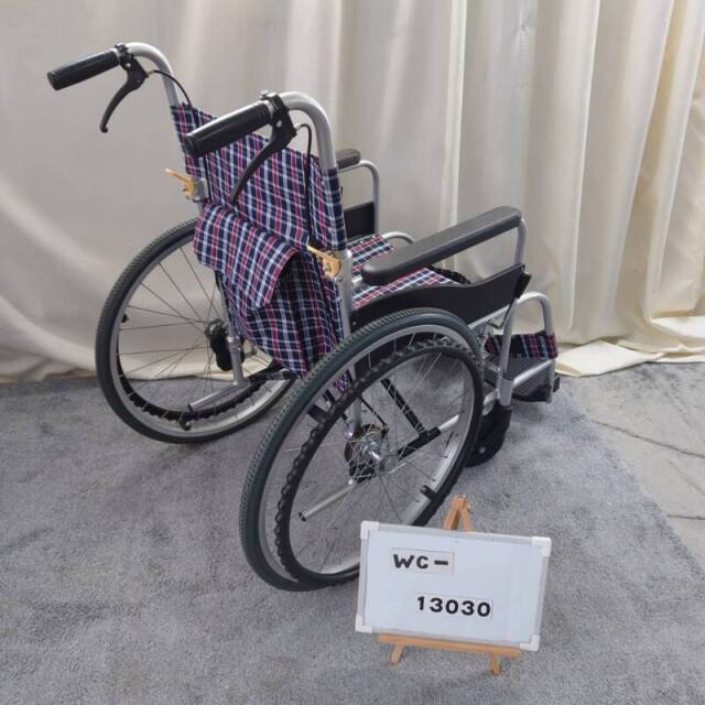【Bランク 中古 車椅子】日進医療器 自走式車椅子 NEO-1  (WC-13030)