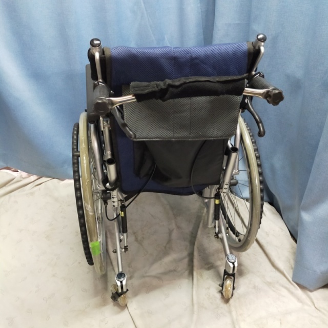 【Bランク 中古 車椅子】日進医療器 自走式車椅子 座王 NA-506W (室