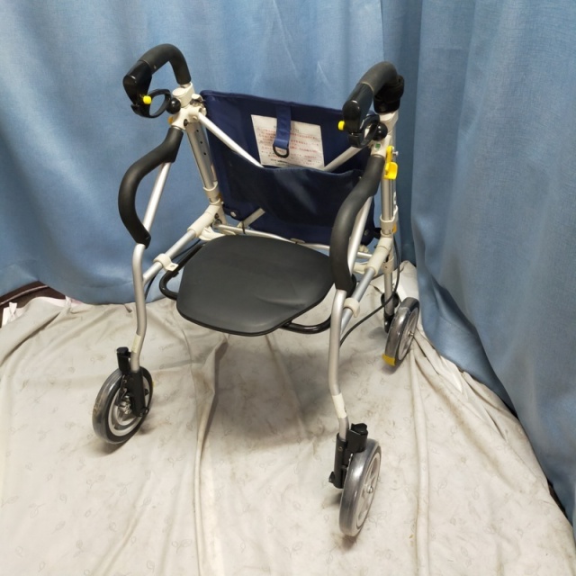 【Bランク 中古 歩行器】象印ベビー ピウプレスト75 (HK-5730)