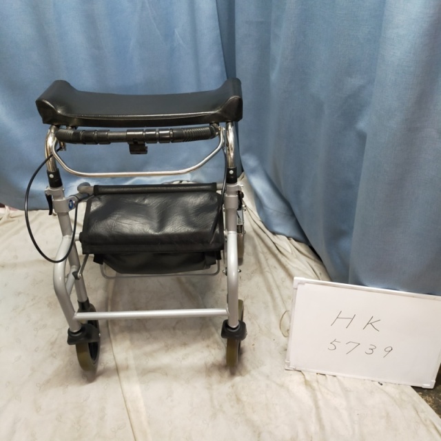 【Aランク品 中古 歩行器】ウェルパートナーズ　ラビットWA-1 (HK-57