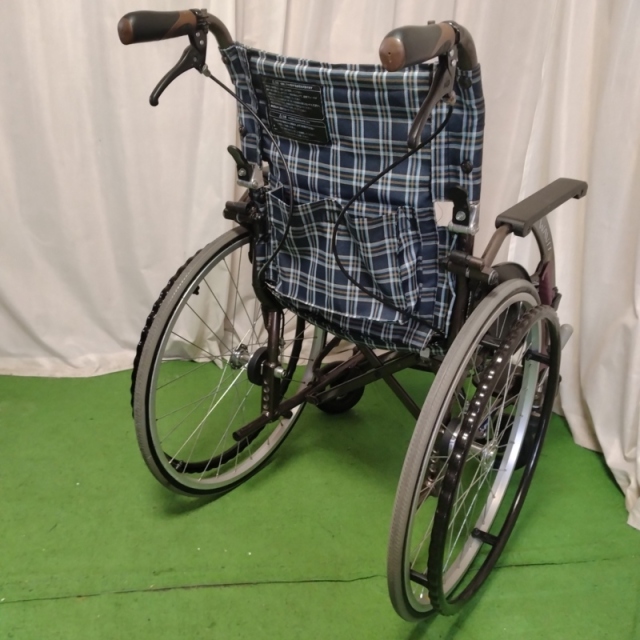 【Bランク 中古 車椅子】カワムラサイクル 自走式車椅子 ウェイビッ