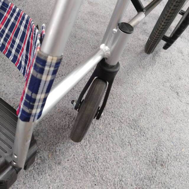 【Bランク 中古 車椅子】日進医療器 自走式車椅子 NEO-1  (WC-12921)