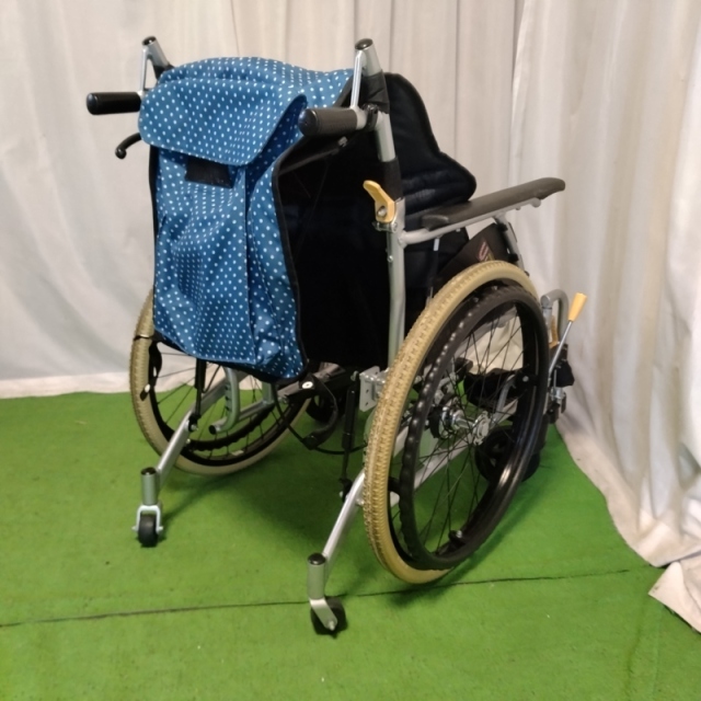 【Aランク 中古 車椅子】日進医療器 自走式車椅子 NA-U6(室内用)(WC-