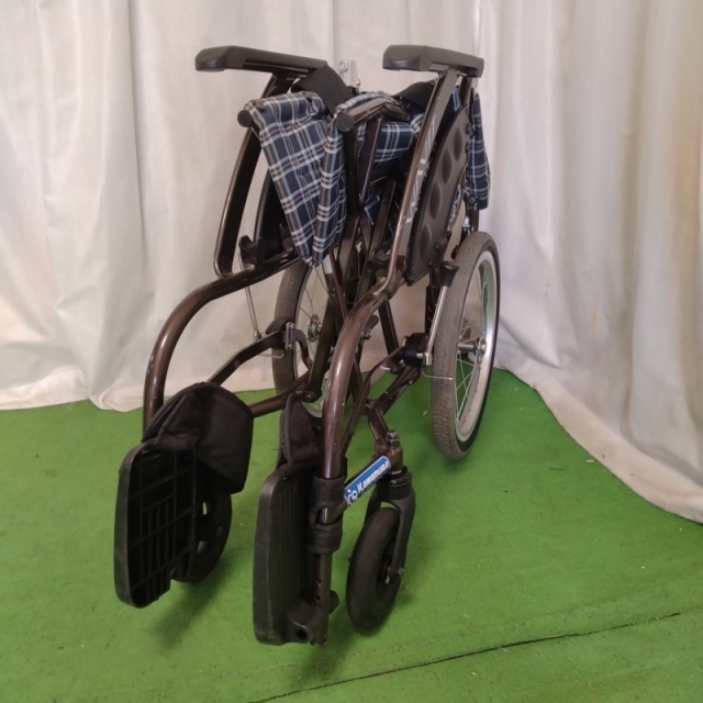 【Bランク 中古 車椅子】カワムラサイクル 介助式車椅子 ウェイビッ