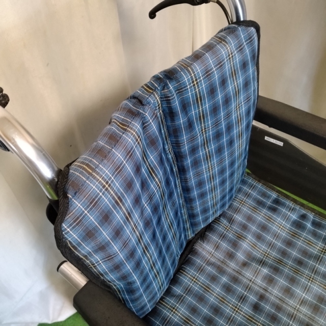 【Bランク 中古 車椅子】ミキ 介助式 車椅子 SKT-2 (WC-13028)