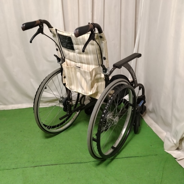 【Bランク 中古 車椅子】カワムラサイクル 自走式車椅子 ウェイビッ