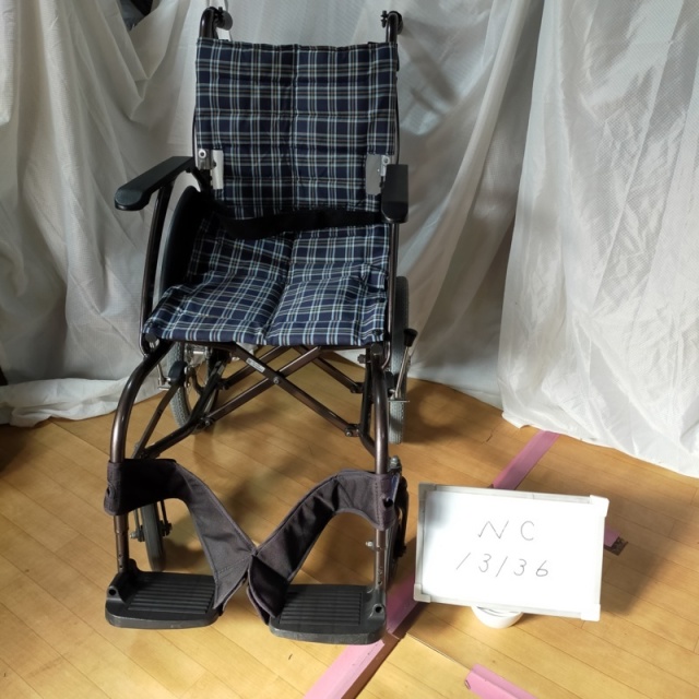 【Bランク 中古 車椅子】カワムラサイクル 介助式車椅子 ウェイビッ