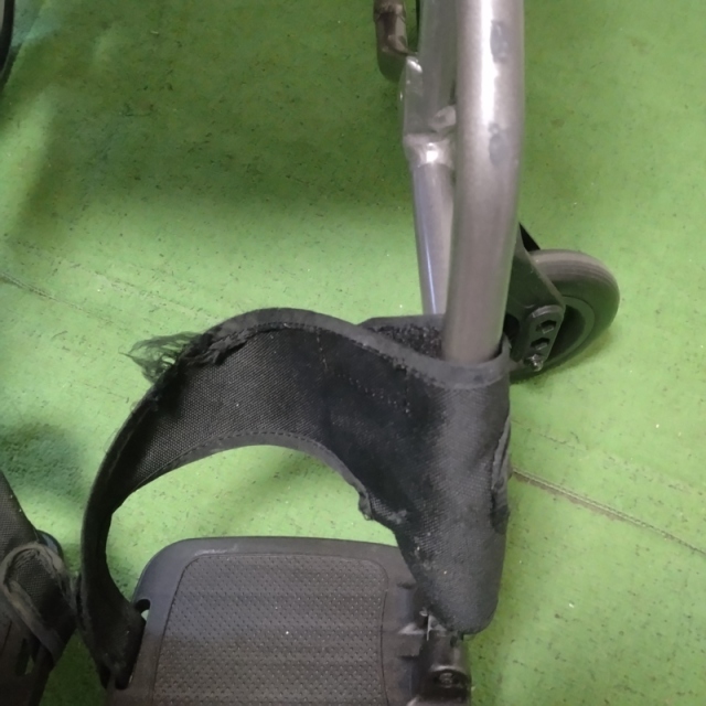 【Bランク 中古 車椅子】カワムラサイクル 介助式車椅子 モダンA-sty