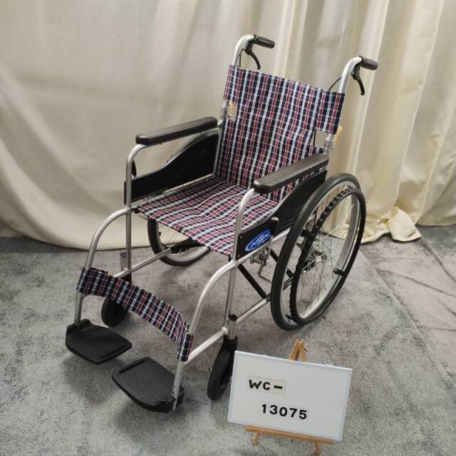 【Bランク 中古 車椅子】日進医療器 自走式車椅子 NEO-1  (WC-13075)