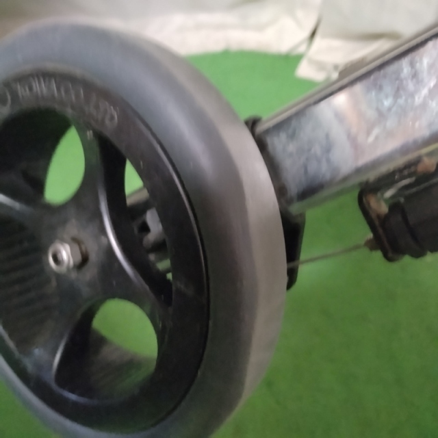 【Bランク品 中古 歩行器】幸和製作所 テイコブリトル HS05 (HK-5627